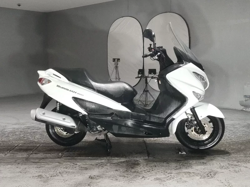 Suzuki BURGMAN200