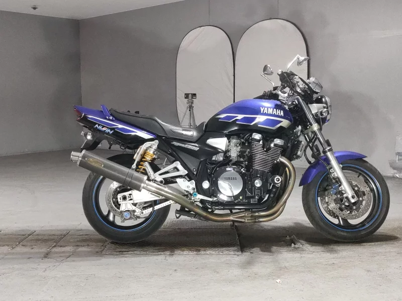 Yamaha XJR1300