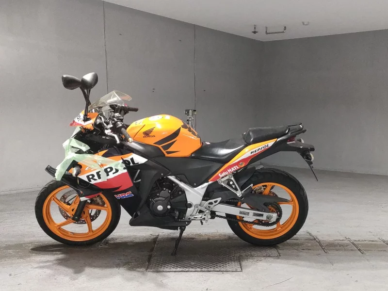 Honda CBR250R