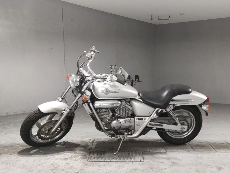 Honda MAGNA 250