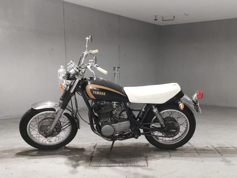 Yamaha SR500-1