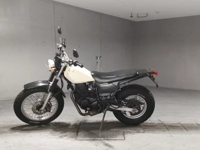 Yamaha TW225