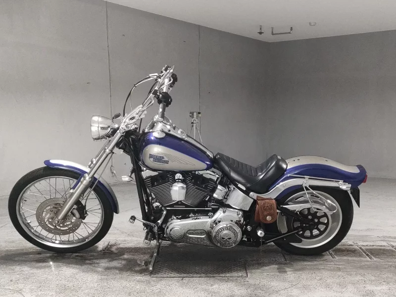 Harley-Davidson HARLEY FXSTC1580