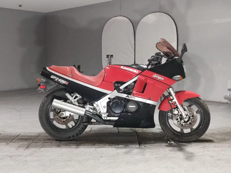 Kawasaki GPZ400R