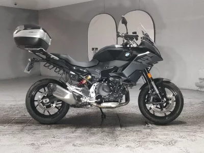 BMW BMW F900XR