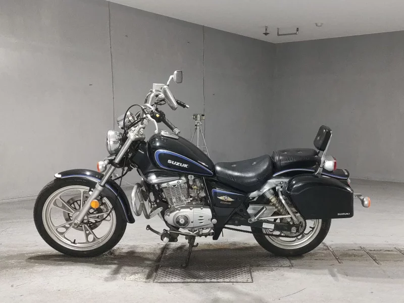 Suzuki GN125H
