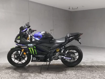 Yamaha YZF-R25