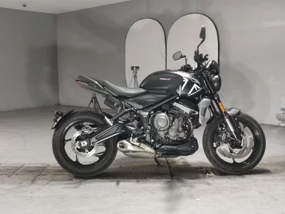 Triumph TRIUMPH TRIDENT 660