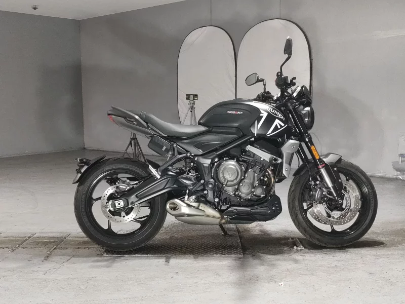 Triumph TRIUMPH TRIDENT 660