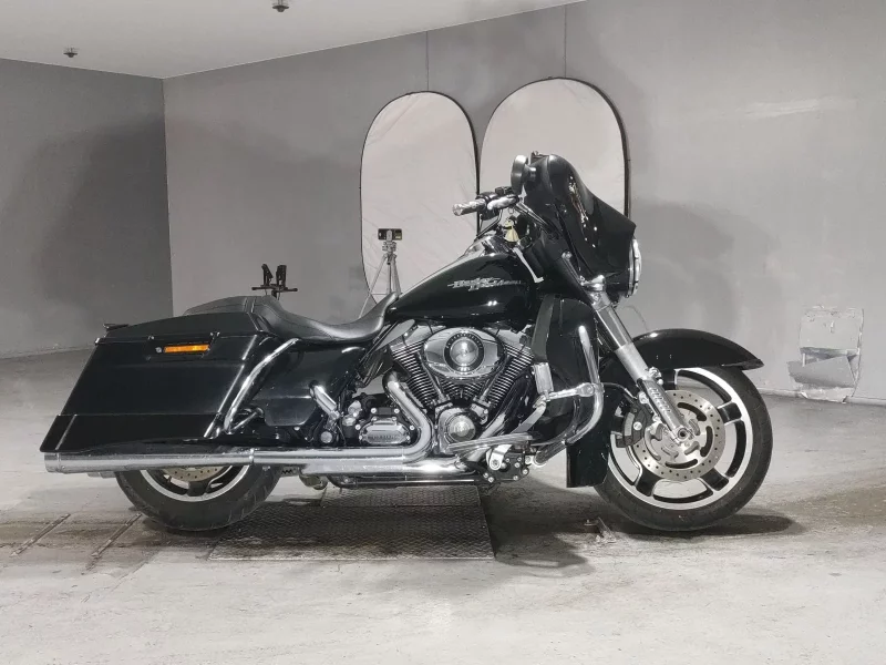 Harley-Davidson HARLEY FLHX1580