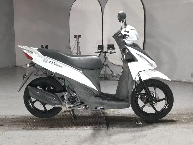 Suzuki ADDRESS V110