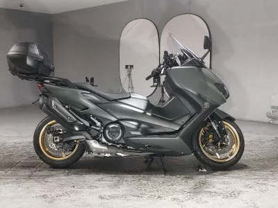 Yamaha T-MAX560