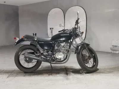 Honda CB223S
