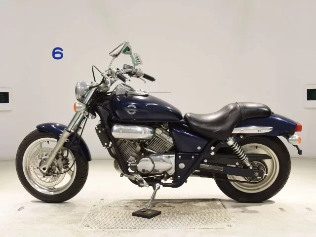 Honda MAGNA 250