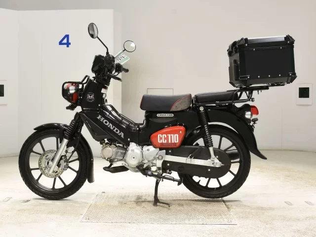 Honda CROSS CUB 110-3