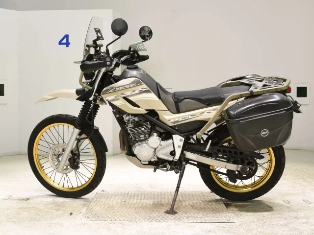 Yamaha SEROW 250-2