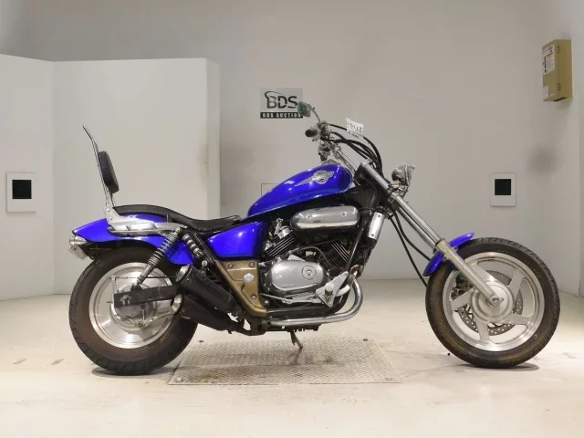 Honda MAGNA 250