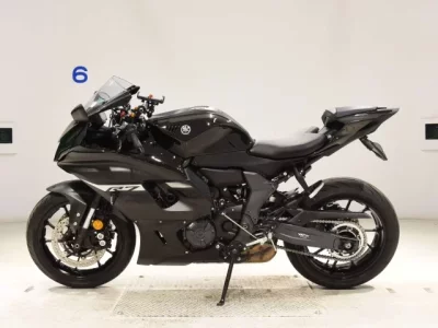 Yamaha YZF-R7-2