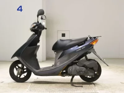 Suzuki ADDRESS V50-3