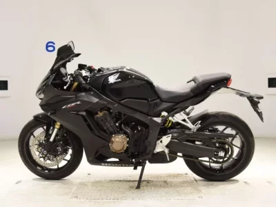 Honda CBR650R