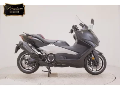 Yamaha T-MAX560