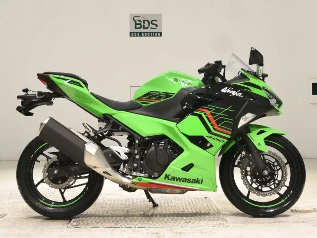 Kawasaki NINJA400-2