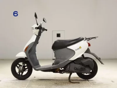 Suzuki LET S4