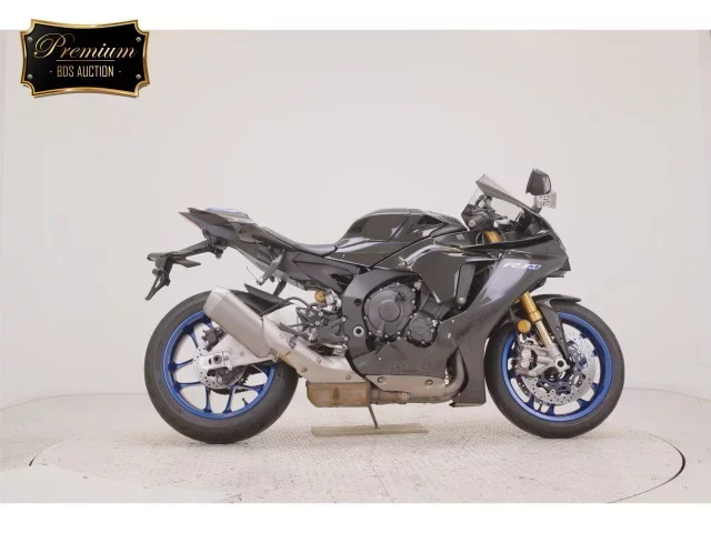 Yamaha YZF-R1M