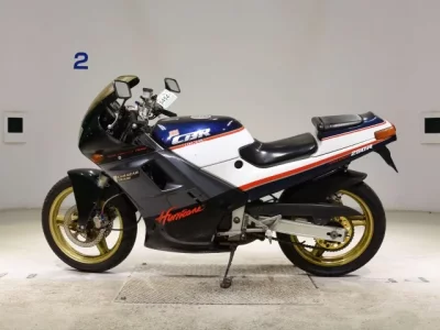 Honda CBR250R