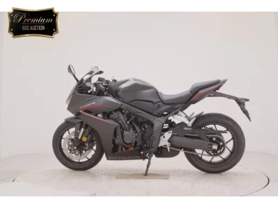 Honda CBR650R-2