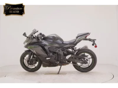 Kawasaki ZX-4R SE