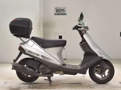 Suzuki ADDRESS V100