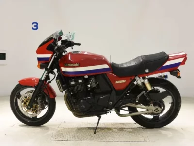 Kawasaki ZRX400