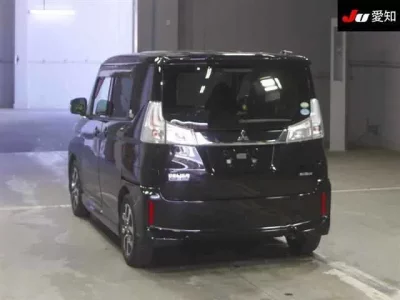 Mitsubishi DELICA D2