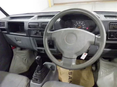 Nissan CLIPPER TRUCK