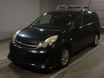 Toyota ISIS
