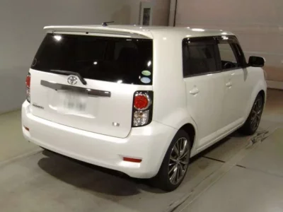 Toyota COROLLA RUMION