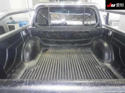 Mitsubishi TRITON