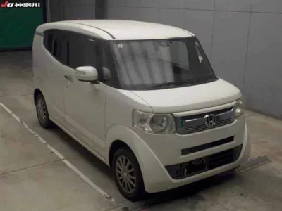 Honda N BOX SLASH
