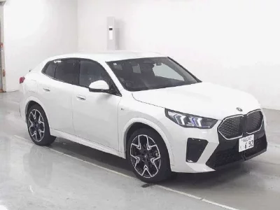 BMW IX2