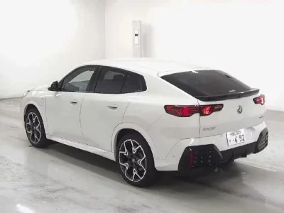 BMW IX2
