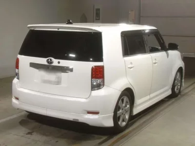Toyota COROLLA RUMION