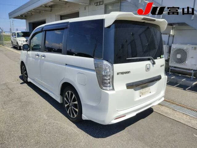 Honda STEP WAGON