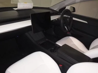 Tesla MODEL3