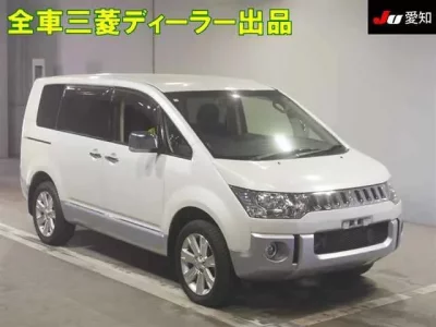 Mitsubishi DELICA D5