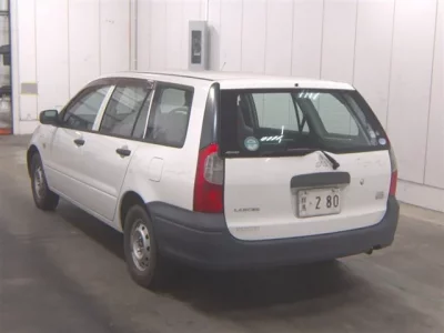 Mitsubishi LANCER VAN