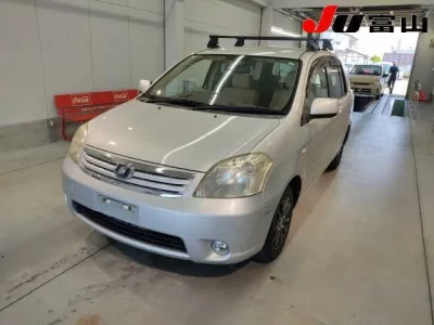 Toyota RAUM