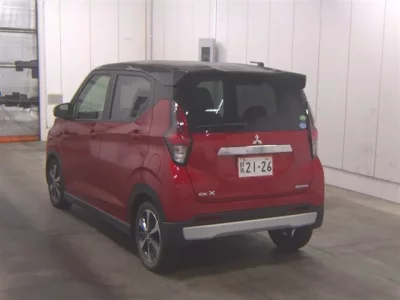 Mitsubishi EK X