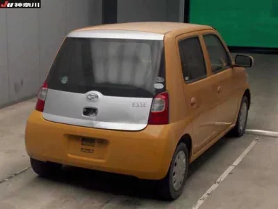 Daihatsu Esse