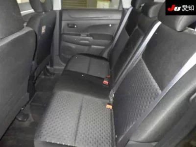 Mitsubishi RVR
